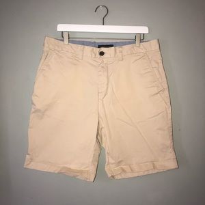 NWOT Tommy Hilfiger Khaki Man Shorts